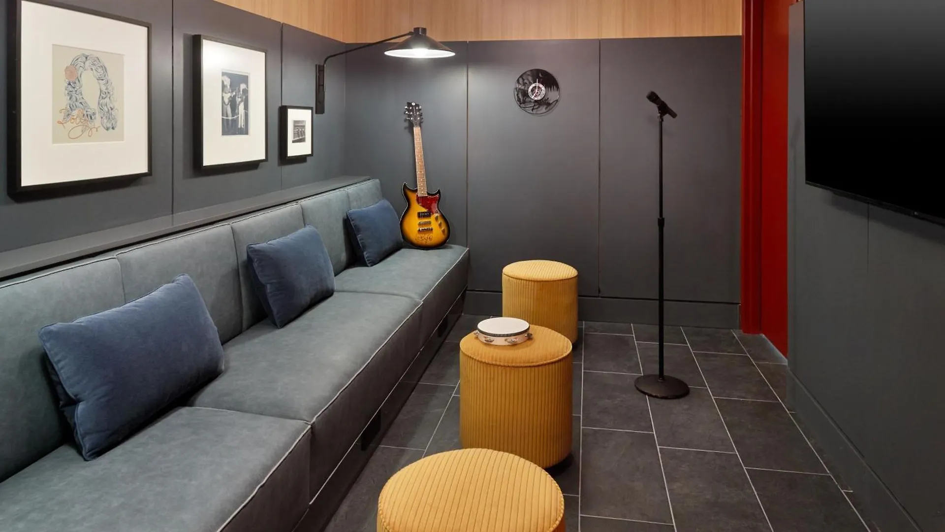 Sheraton Grand Nashville Downtown 4*,  ABD